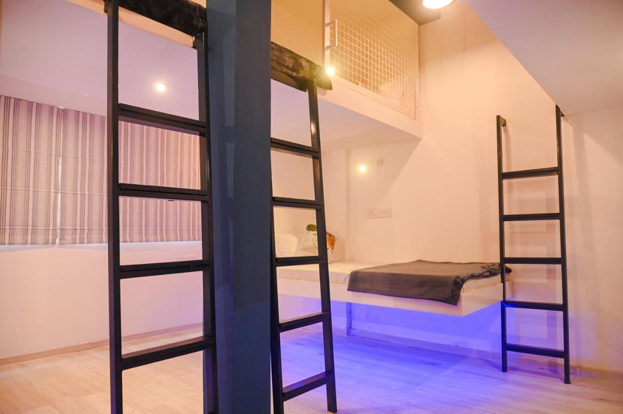 The Voyage - Cafe Hostel Cowork Pune Extérieur photo